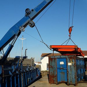 Pajarola, transport maritime vers l'Île d'Yeu : manutention conteneur