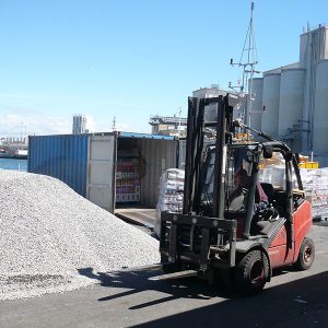 Pajarola, transport maritime vers l'Île d'Yeu : manutention gravier